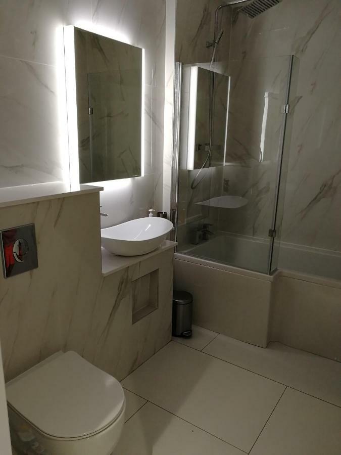 Portrush Luxury Apartment, Currangate Exteriör bild
