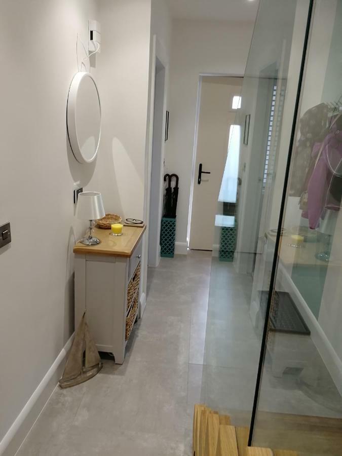 Portrush Luxury Apartment, Currangate Exteriör bild